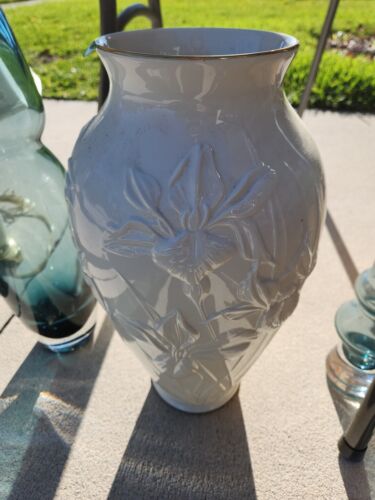 Vase porcelaine Lenox ivoire  - Photo 1/3