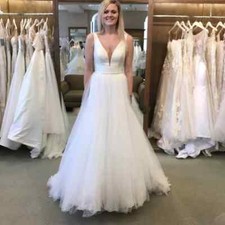 Design A-Line Wedding Dresses Deep V-Neck Tulle Bridal Gowns Sweep Train