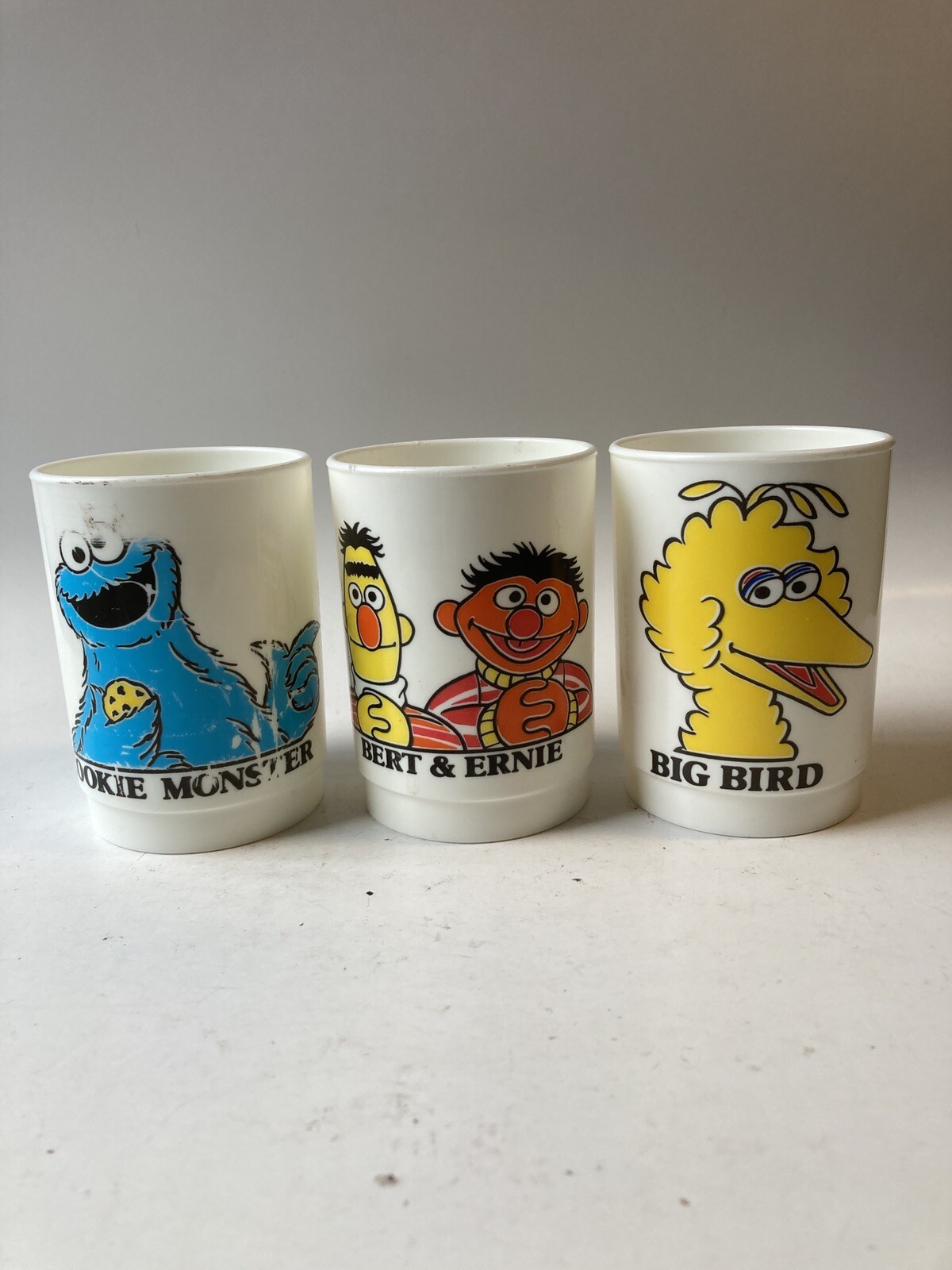 Beau Mur Décoratif Beige Avec Interrupteur En Plastique Blanc Gros Plan