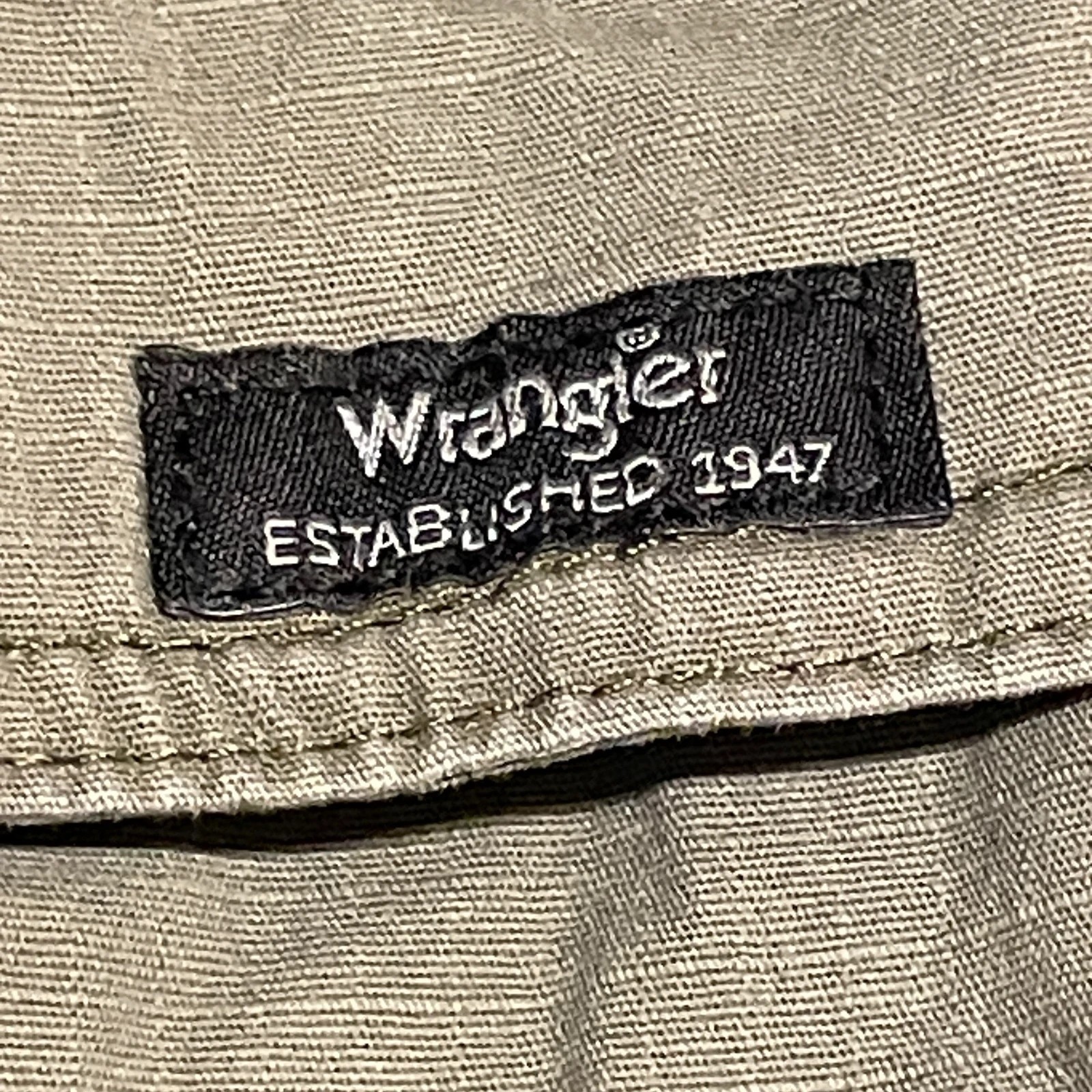 Wrangler Cargo Shorts Mens W48 Green Khaki Ripstop Utility Workwear Relaxed Fit image 3