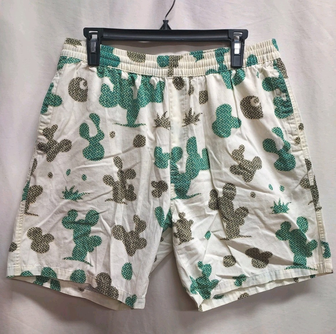 Carhartt WIP Opus Cream Bermuda Shorts Size M All-Over Cactus