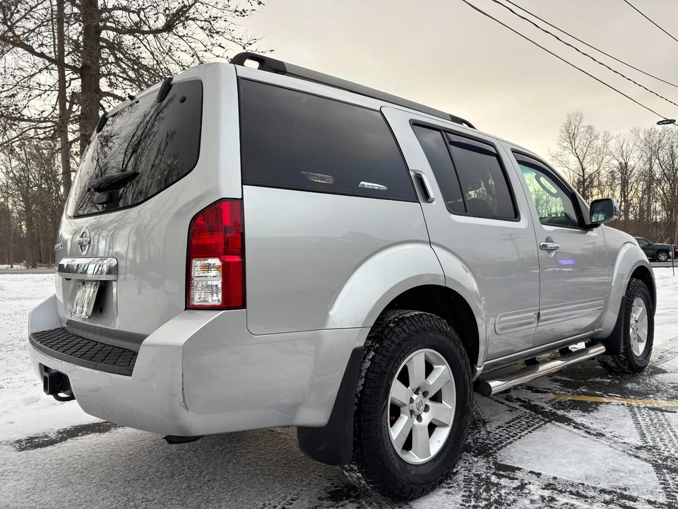 Nissan Pathfinder SV 2011 Foto 4 de 4