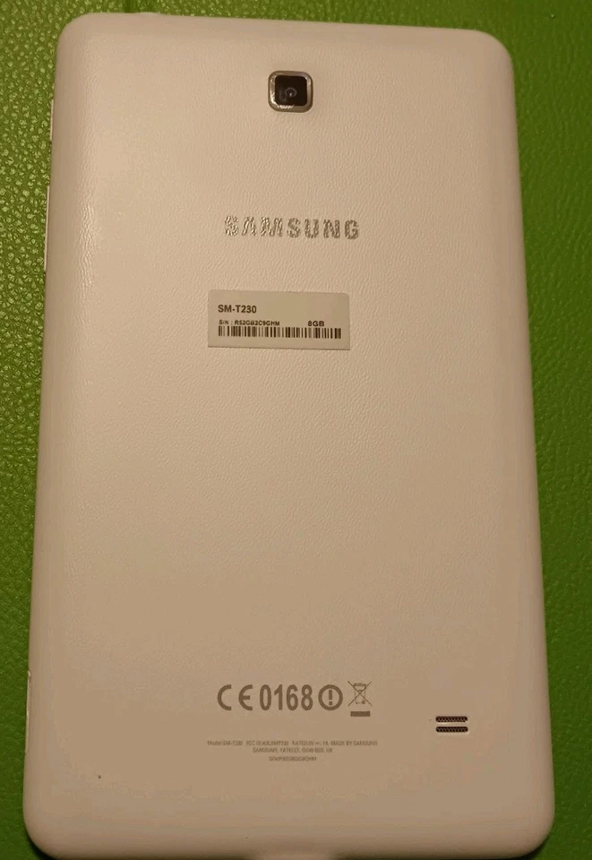 Samsung Galaxy Tab TAB 4 SM-T230 8GB 7" Wi-Fi Android Tablet - Black - Image 3 of 4