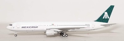 1:400 Panda Models Mexicana B 767-300 XA-MXB  93461 EAV400-MXB Airplane Model