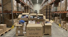 Amazon Und Co - Mystery Paket Secret Box Neuw...