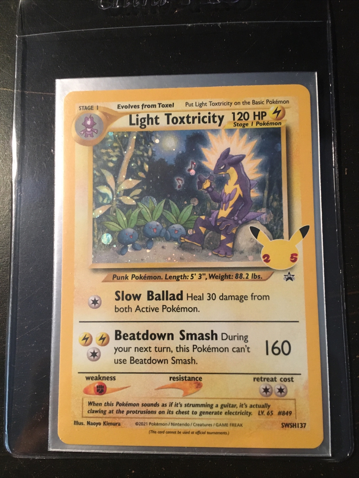 Pokémon TCG Light Toxtricity SWSH Black Star Promos SWSH137 Holo Promo