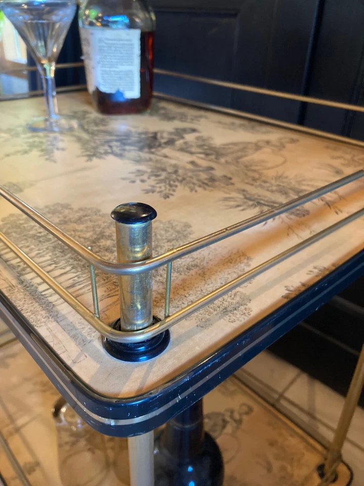 Servante dorée 70's double plateau en toile de Jouy jaune pièce rare et élégante - Photo 3/4