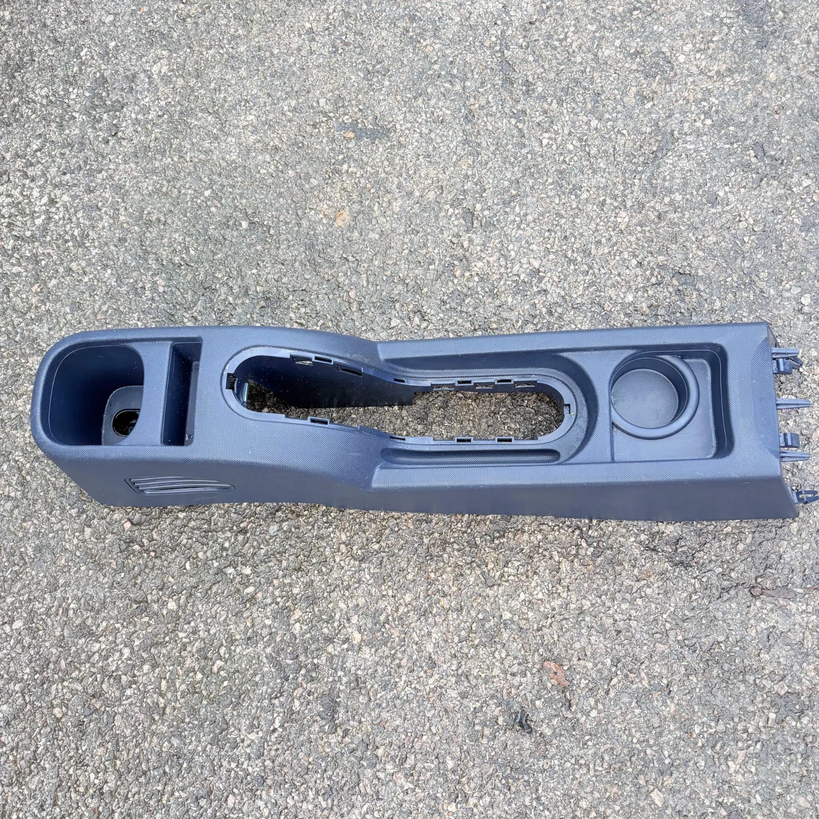Actual Peugeot 1007 long lower floor console trim