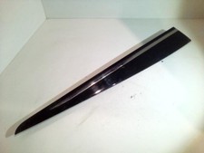 Baguette de porte avant droite RENAULT CLIO 4 PHASE 2 808209212R