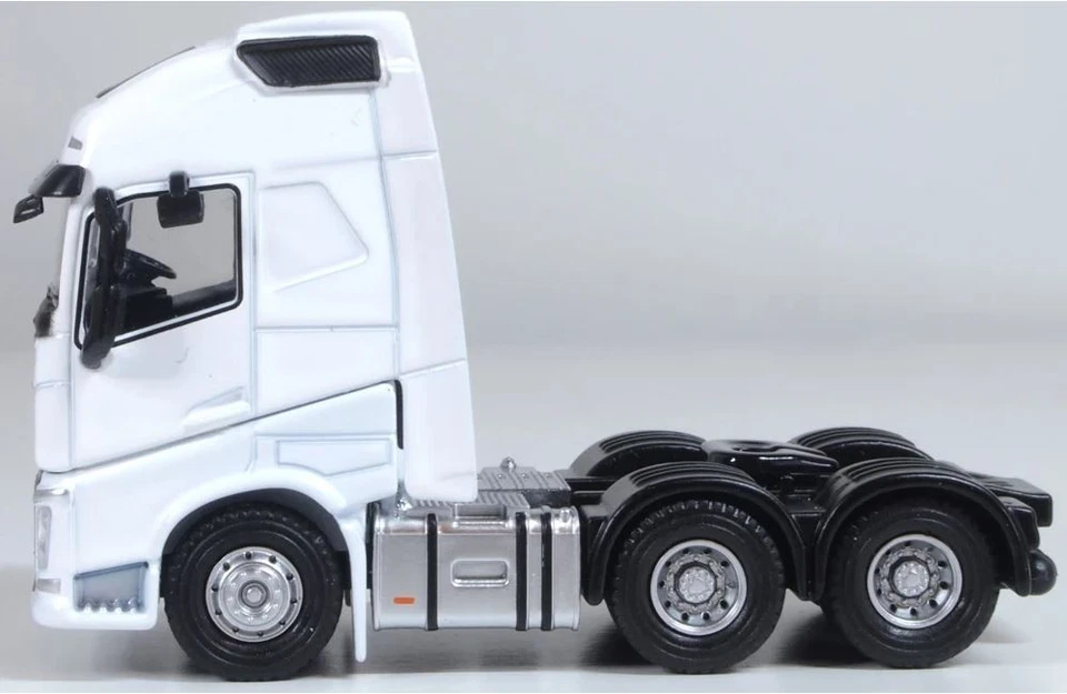 OXFORD DIECAST, VOLVO FH4 Cabina 6x4 Bianco, 1/76, OXF76WHVOLCAB - Immagine 3 di 4