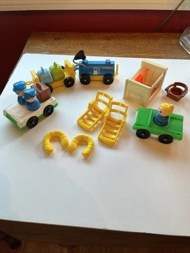 Vintage 1970s Fisher Price Little People Lot
