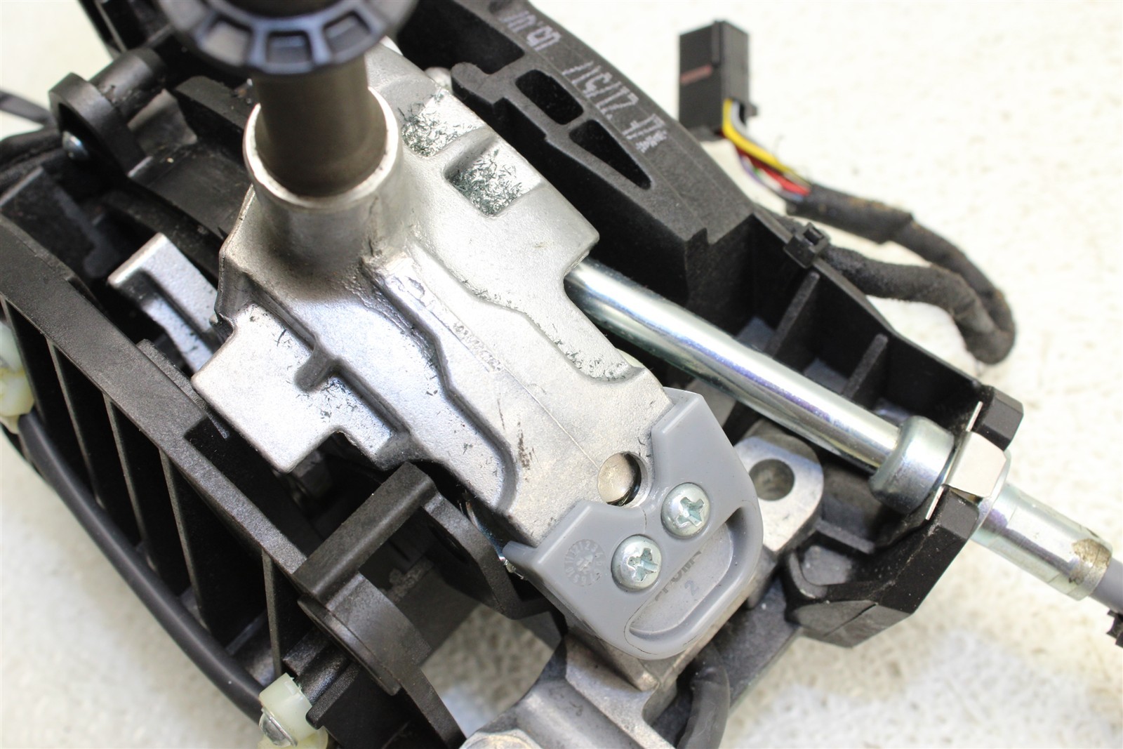 2013 Maserati GranTurismo Automatic Gear Shifter Shift Selector 08-13