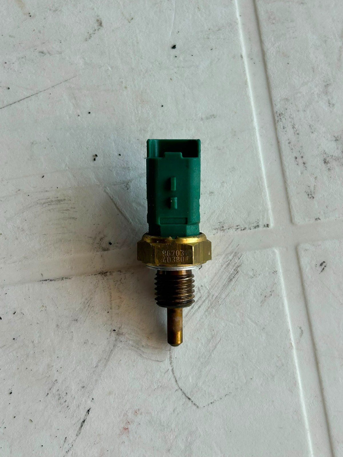 Sensore Temperatura Refrigerante 1.2 9670340380 Peugeot Citroen Opel