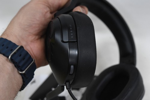 Corsair HS55 Surround Wired Gaming Headset - Carbon CA-9011265-AP - Exc/Mint (2) - Picture 11 of 24