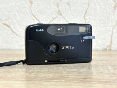 Kodak STAR EF 35mm Film Camera Point&Shoot Worker