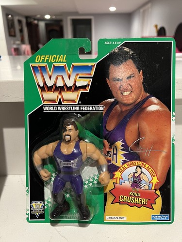 WWF HASBRO EVIL CRUSH GREEN CARD SERIES II 1994 MO...