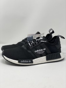 Cheers】Adidas NMD R1 Logo F99711 BOOST 黑白 文字 愛迪達 小logo | Yahoo奇摩拍賣