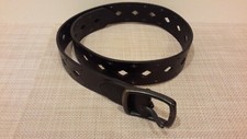 Levi's Size S Tooled Full Grain Leather Belt 33" Cut Out Pattern 1509 Pre-owned