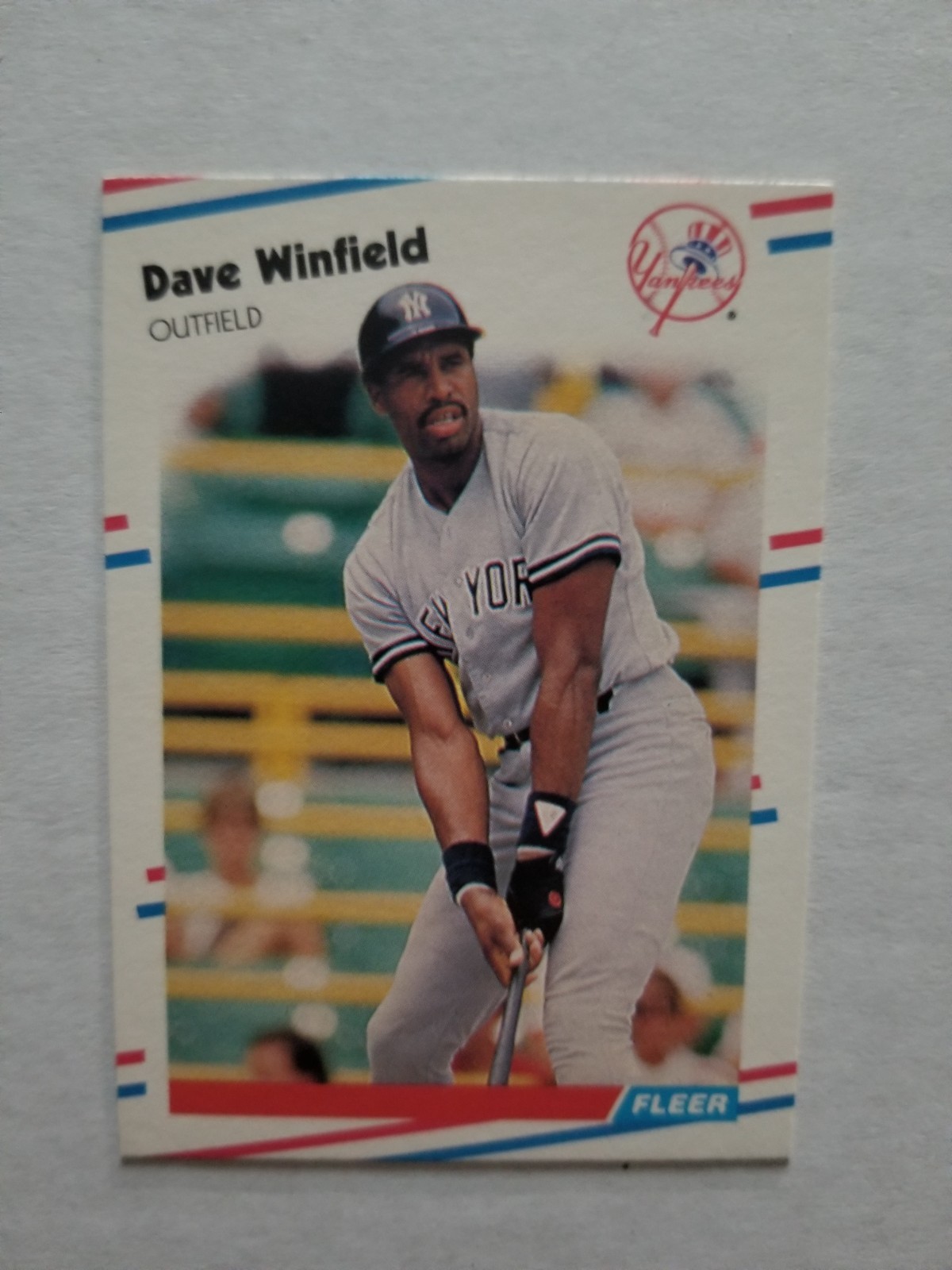 Dave Winfield #226 (Baseball Cards 1988 Fleer) — is it worth grading?