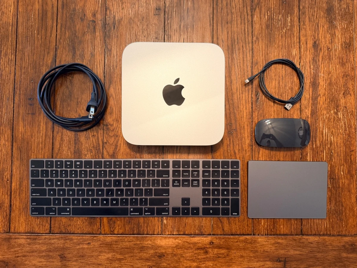Apple Mac mini 8 GB RAM Apple Desktops 256 GB Hard Drive Capacity