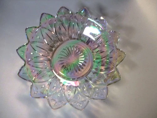 Vintage Carnival Federal Glass PETAL Iridescent Serving Bowl Dish - 8½"