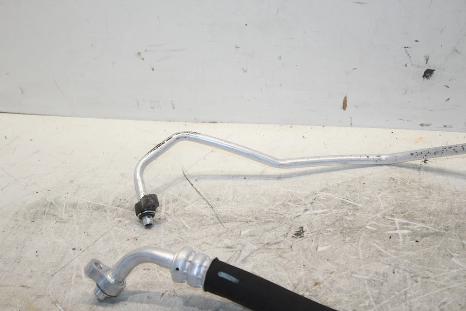 Juego de líneas y mangueras Hummer H2 2003-2007 6,0 aire acondicionado OEM Foto 3 de 4