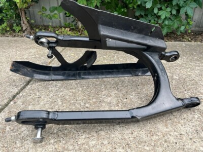 Harley OEM Swing Arm Sportster 2005-17 883 1200 Nightster ETC Comes with upper l