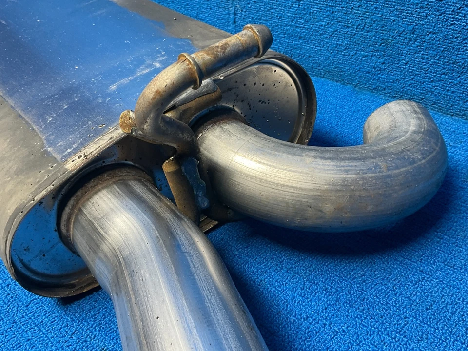 Tubo de escape trasero Buick Encore 2017-2019 punta silenciador extremo OEM Foto 3 de 4