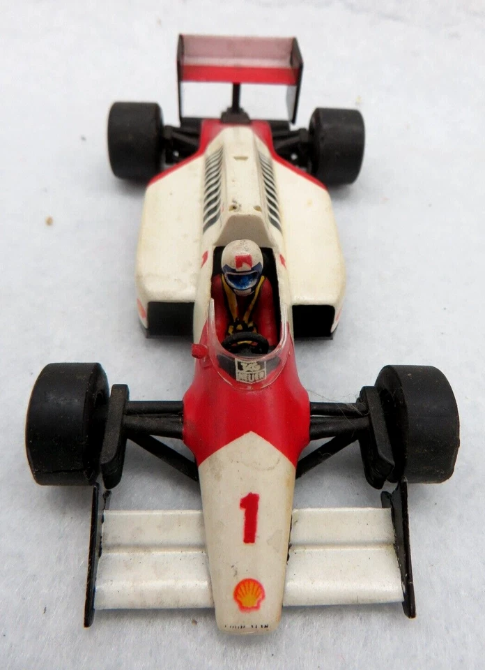 MODELLINO IN PLASTICA AUTOCOSTRUITO McLAREN ALAIN PROST  - N° 1 - Immagine 2 di 4
