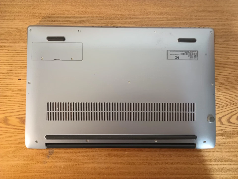 Jumper EZbook S5 Silver - Intel Celeron - 12GB RAM - NO STORAGE / NO OS - Image 2 of 4