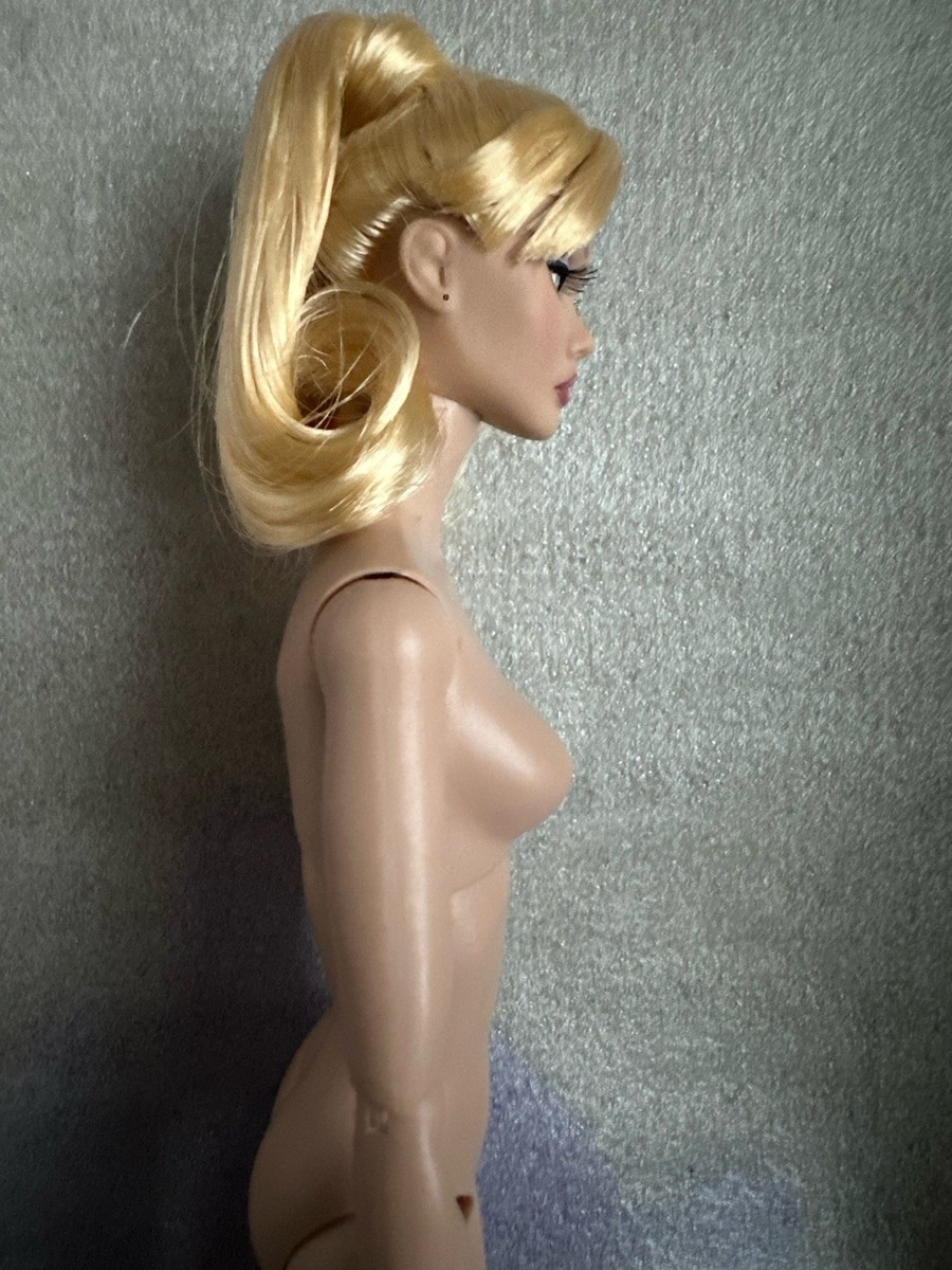Integrity Fashion Royalty Nude Enhanced BLONDE Hair BLUE eyes
