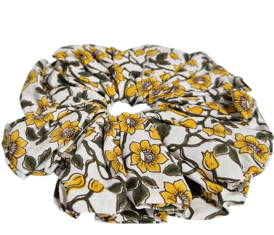 J.Crew Gran Tamaño Estampado Floral Scrunchie Amarillo Multi BZ264 Mezcla de Algodón Nuevo con Etiquetas Foto 4 de 4