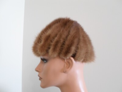 Vintage Lite Brown Beehive Mink Hat Vintage Light Brown Mink Fur Panels Dome Hat ~ 21 1/4 main image 4
