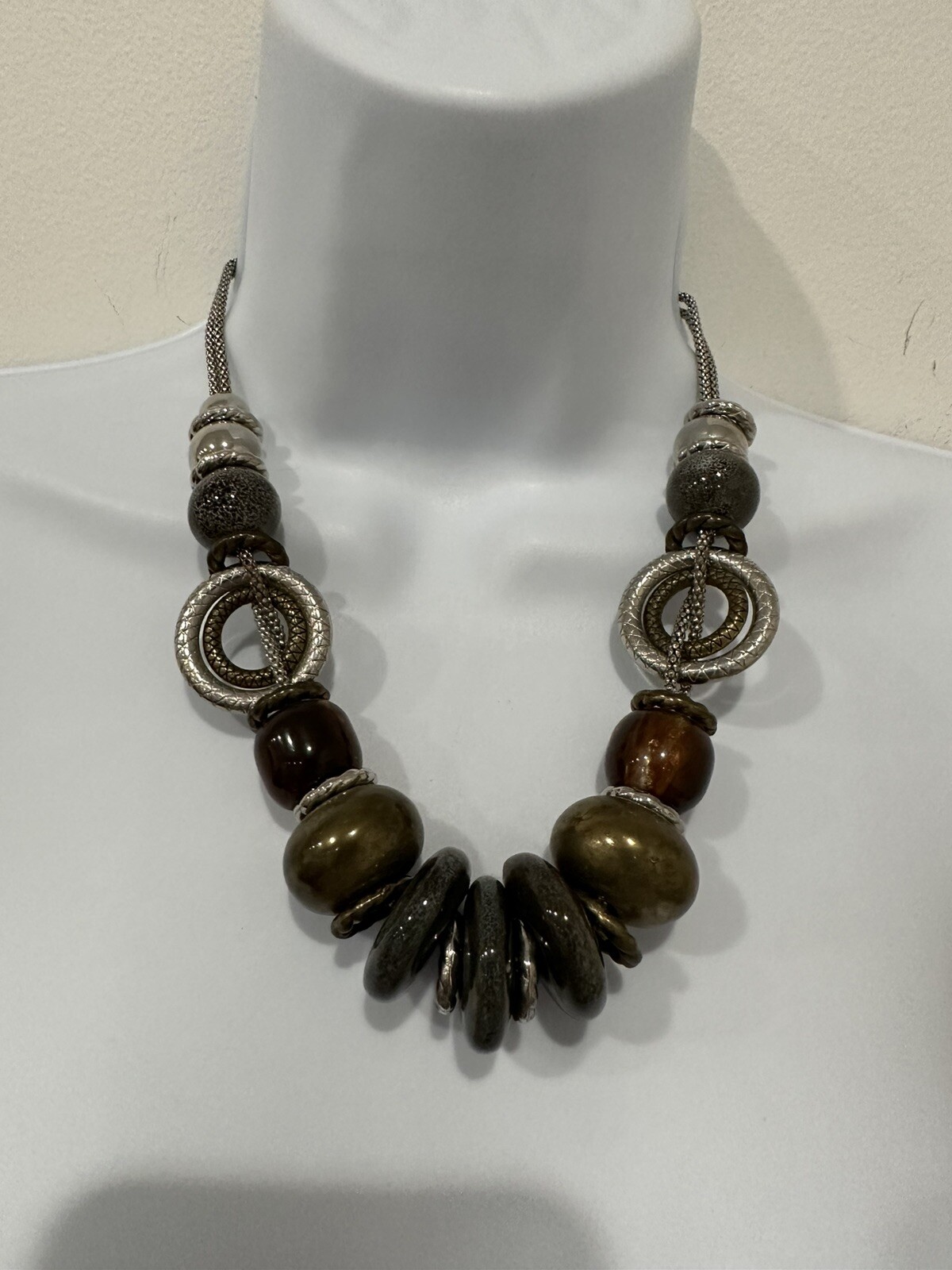 Silvertone Large Chunky Beads Statement Necklace … - image 1