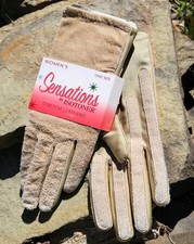 NWT Sensations Isotoner Stretch Suede Leather Women's Gloves One OS Camel Tan
