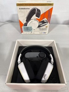 SteelSeries Arctis Pro White Over the Ear Headset for PS4/PS5 and PC used