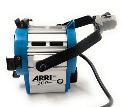 ARRI 300 Plus Portable Lightweight Tungsten Fresnel Spotlight w/ Light Only 300W