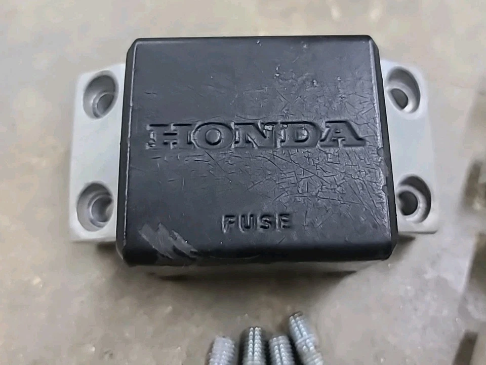1985-1986 Honda Shadow VT1100C OEM Handlebar Risers & Fuse Cover - Image 3 of 4