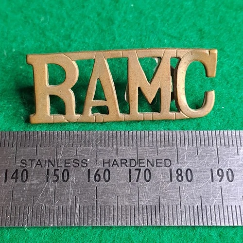 WW1 British Army Royal Army Medcial Corps Shoulder Title Badge RAMC