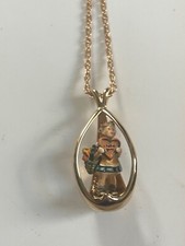 Beautiful Vintage Gold Tone Goebel Collectors Club Necklace Estate