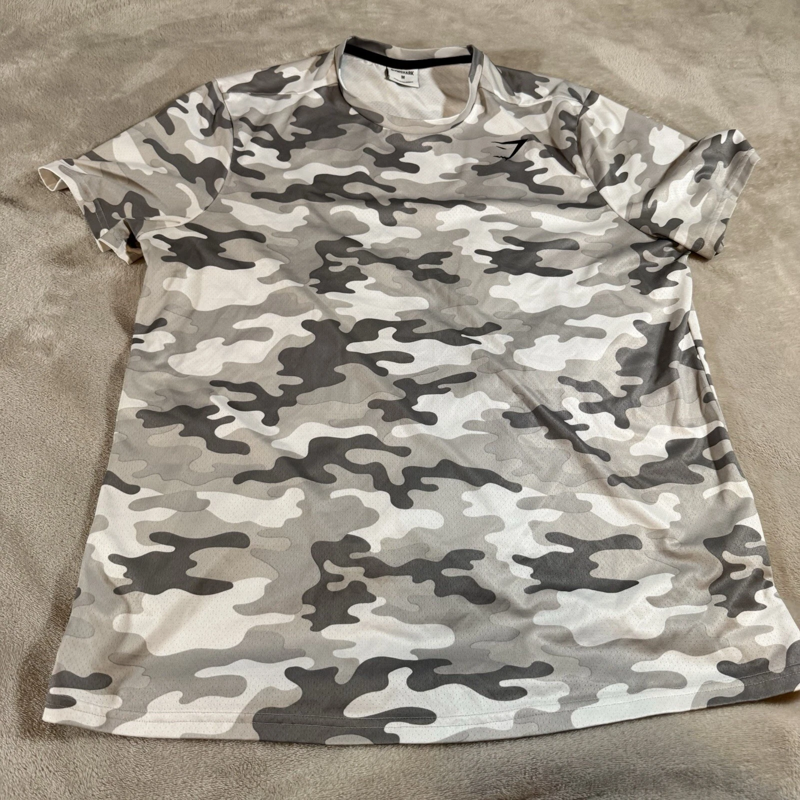 gymshark arrival camouflage shirt