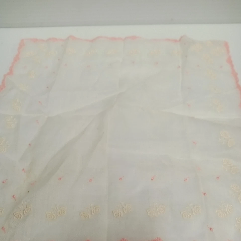 Pañuelos De Colección Años 50, 1 Monograma "P", 1 Rosa y Blanco Encaje Floral (FC 71A/4 D774) Foto 4 de 4