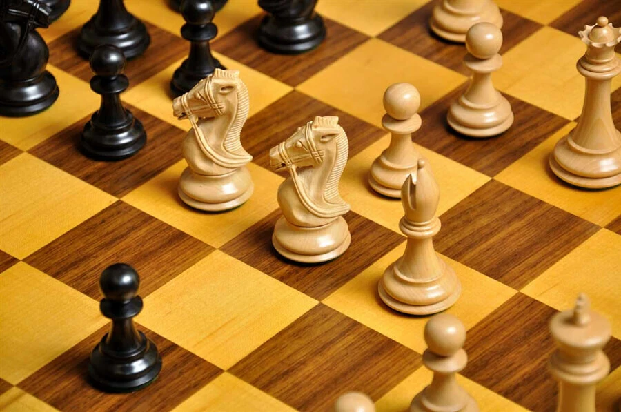 The Leicester Chess Set - Pieces Only - 4.0" King - Ebonized Boxwood - Image 2 of 4