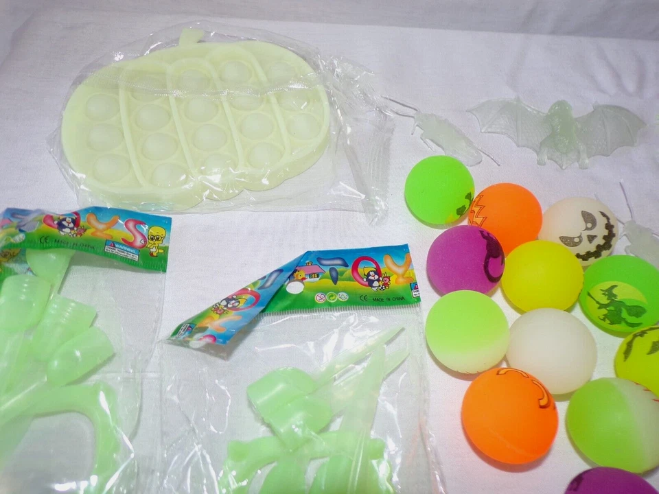 Lote Halloween Truco o Trato Agarrar Bolsa Juguetes Vampiro Disfraz Arañas Decoraciones Foto 3 de 4