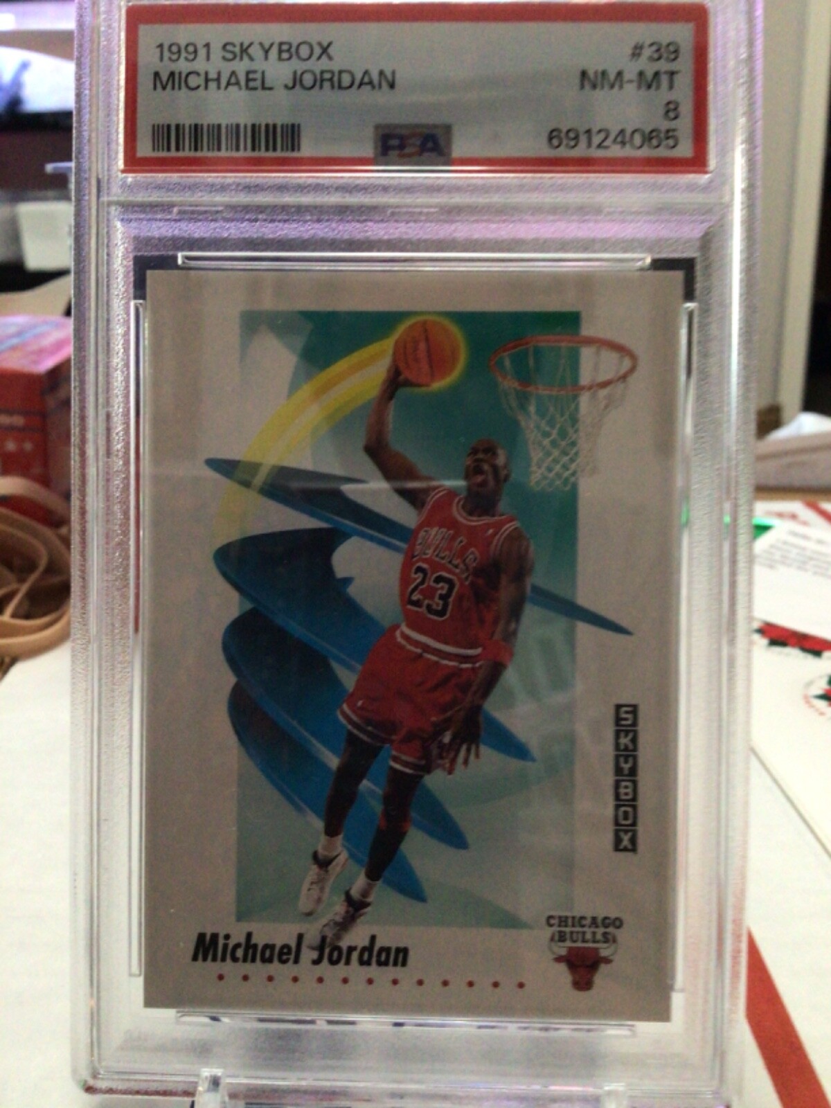 1991 SKYBOX #39 MICHAEL JORDAN BULLS HOF PSA 8