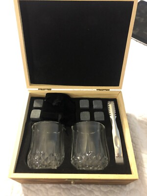 Reserve Finest Whiskey Set TRSCIND 2 Glasses 8 Cooling Stones Tongs in Wood Box
