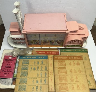 REMCO Disney Showboat Theater 1962 W/Box Cinderella Heidi Wizard of Oz Pinocchio
