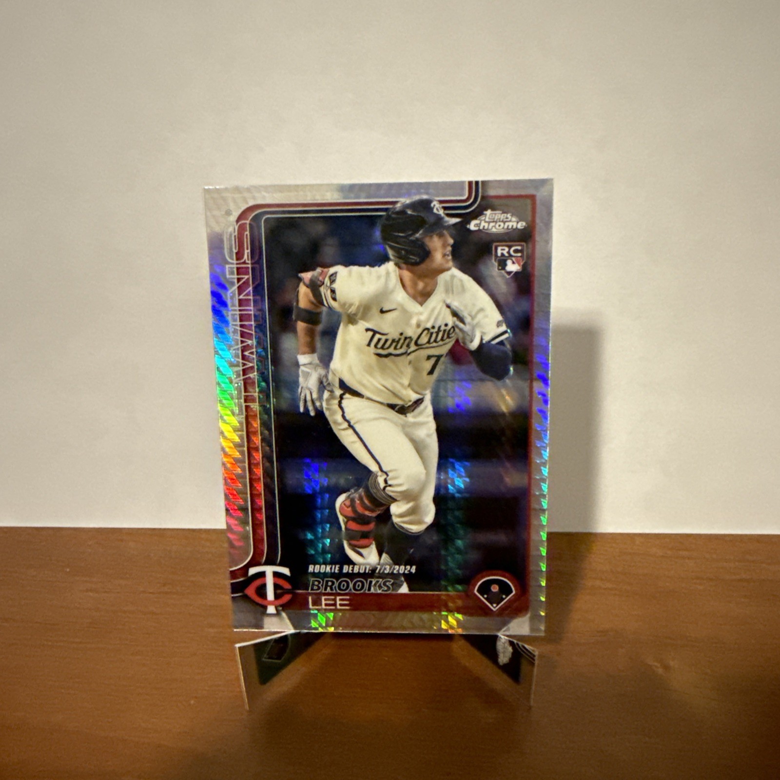 2025 Topps Chrome Update - Brooks Lee USC6 - Rookie Debut - Prism Refractor 