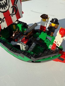 LEGO 6250 Cross Bone Clipper Pirates