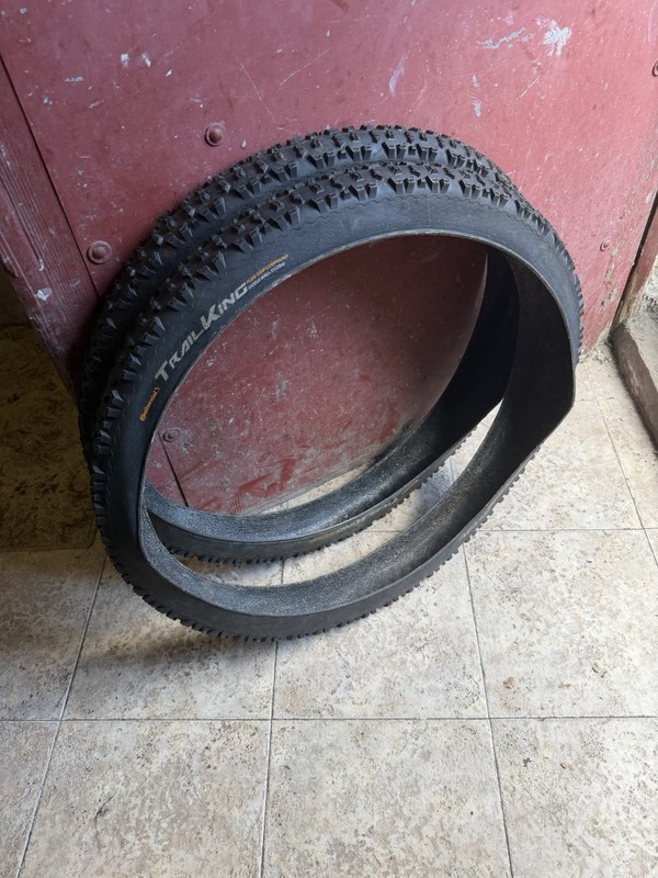 2x Continental Trail King 29x2.4 tubeless ready folding tyres